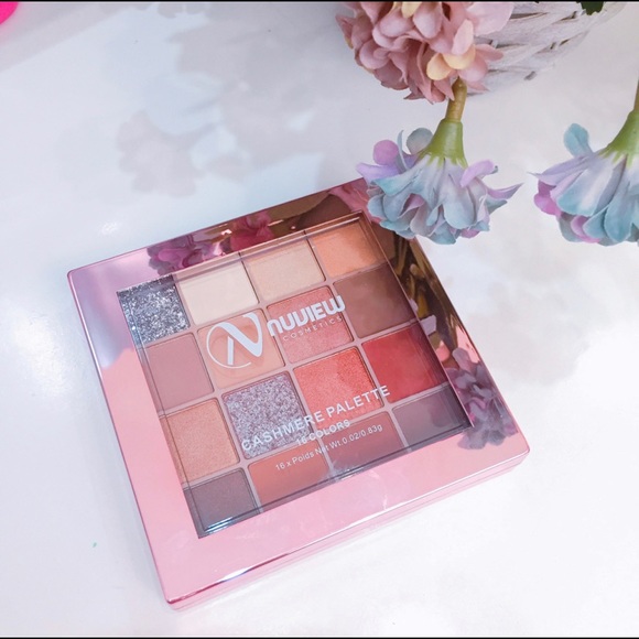 NuView Cosmetics Cashmere Eyeshadow Palette - Picture 2 of 3